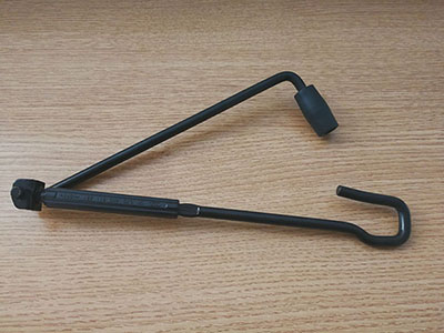 做汽车千斤顶手摇杆成型产品，选贝朗线材折弯机