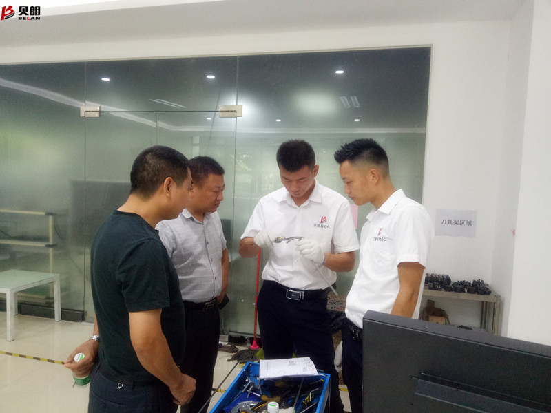 东莞客户参观贝朗智能全自动弯线机，连连称赞！