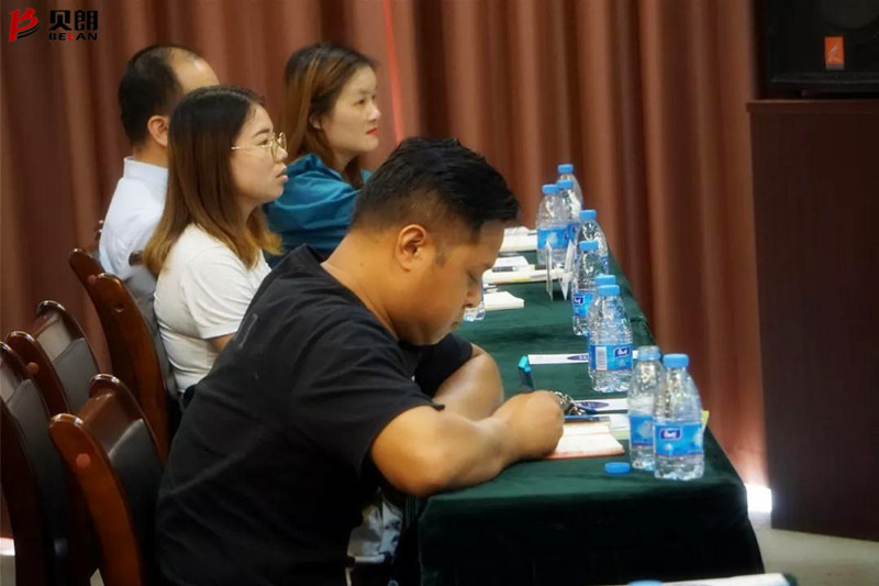 贝朗网销组员工参加课程现场 贝朗网销组员工参加课程现场