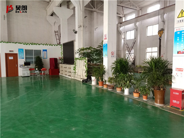 贝朗自动化车间3D线材折弯机正在火热装配中