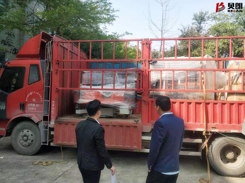 贝朗线材成型机到底广东某客户处了 贝朗线材成型机到底广东某客户处了