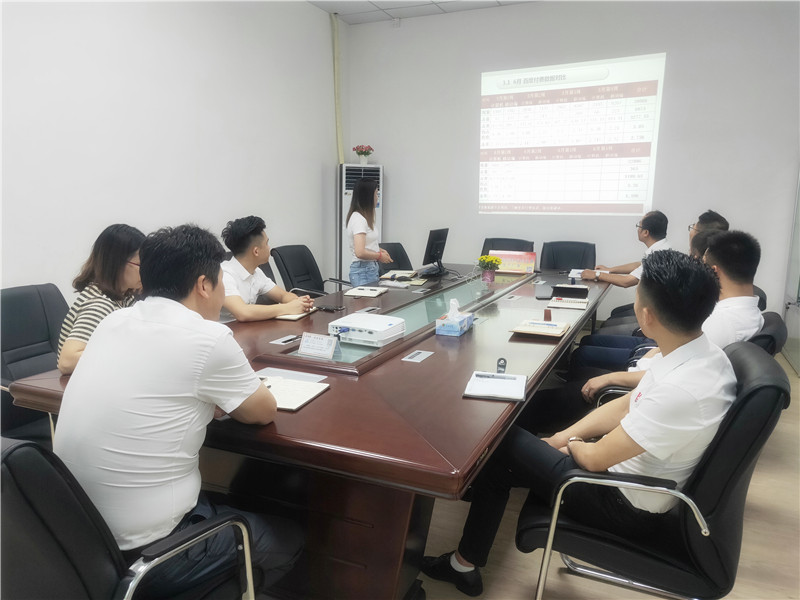 贝朗自动化员工——会议现场 贝朗自动化员工——会议现场