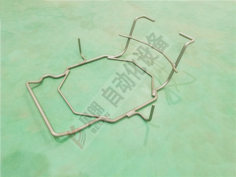 16mm汽车备胎托架线成型图样